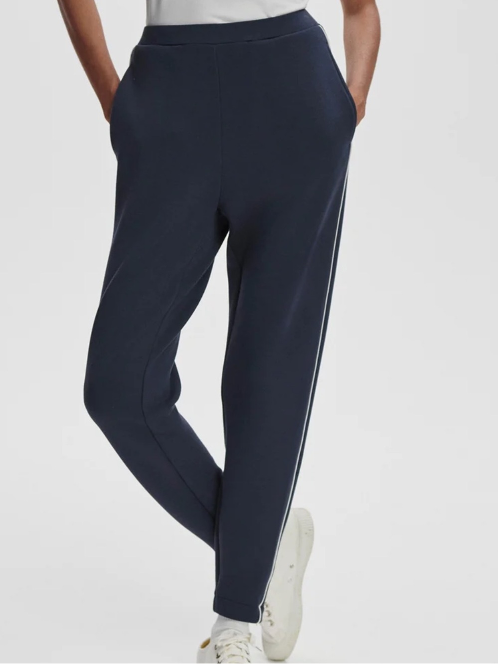 VARLEY NWT The Slim Piped Pant 27.5” in Navy Blue Doublesoft size XS